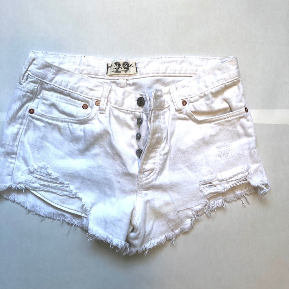 We the Free White Denim Distressed Shorts size 29 women